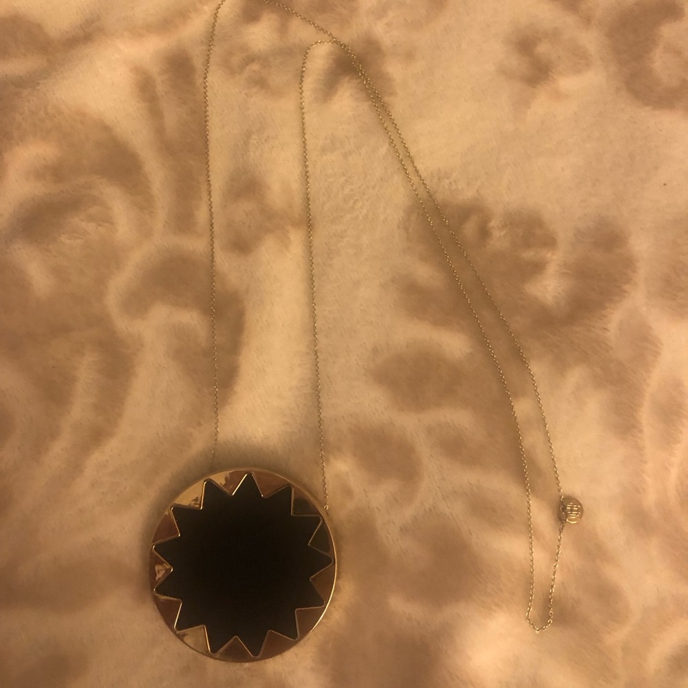 House of Harlow Pendant Necklace